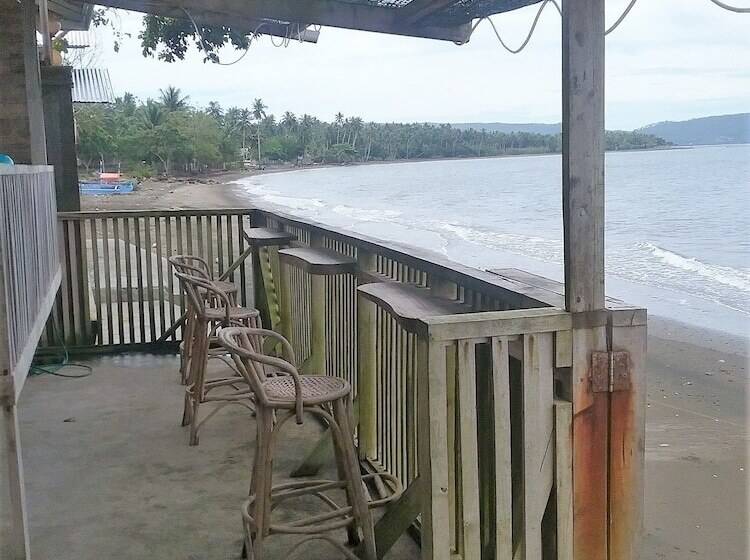 Pension Shangri La Resto Bar And Functions