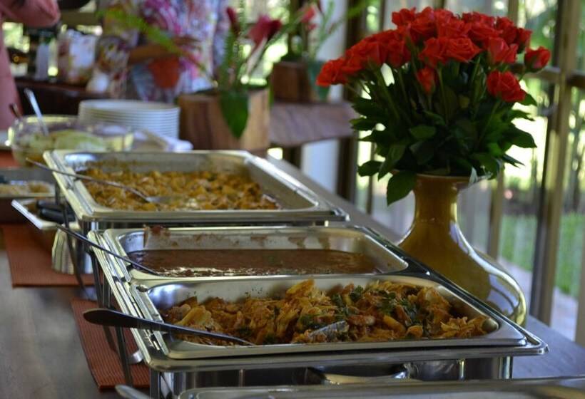 پانسیون Villa Anona Guest House