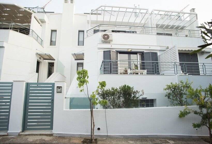 Porto Rafti View By Akroploron