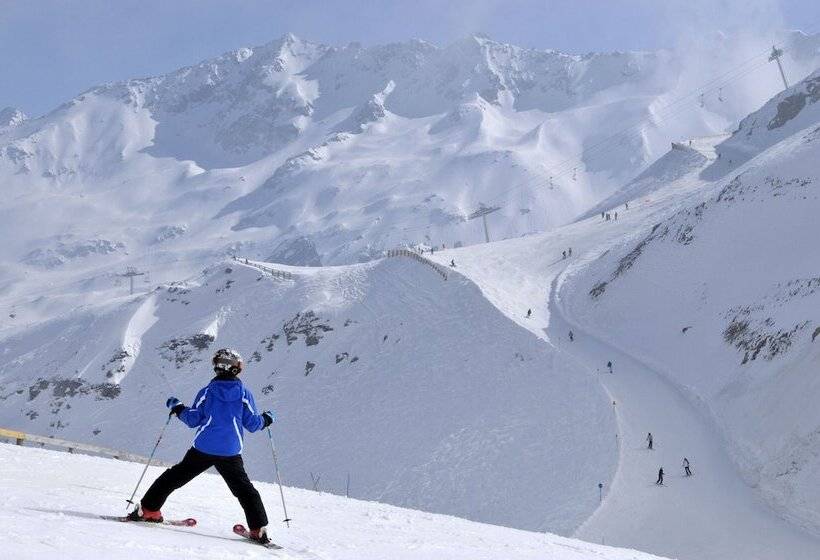 Курорт Village Vacances Les Ramayes