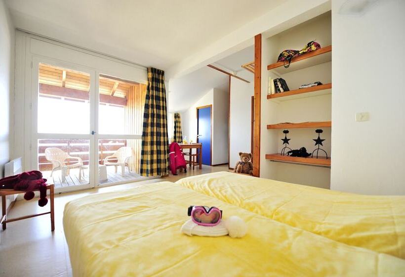 Курорт Village Vacances Les Ramayes