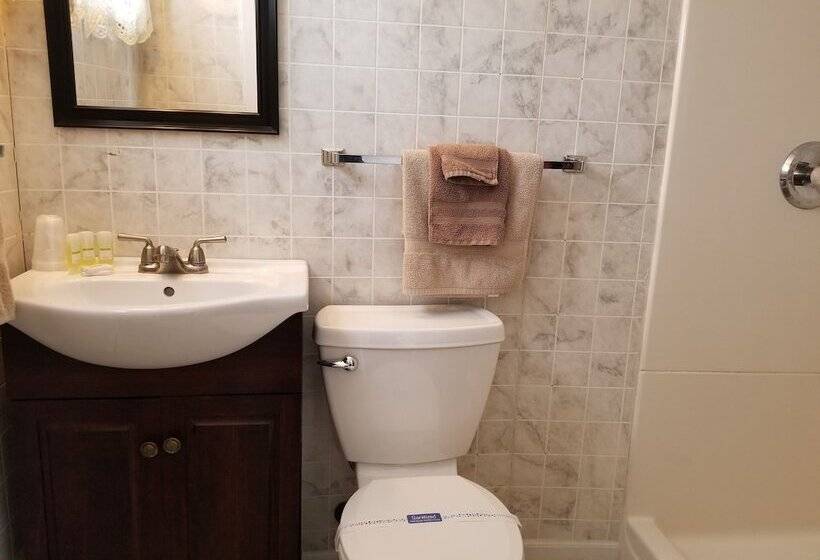 Spirit Lake Resort Motel