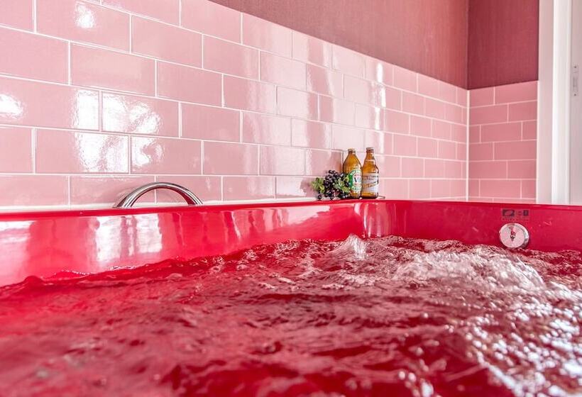 Taean Solmi Label Pension