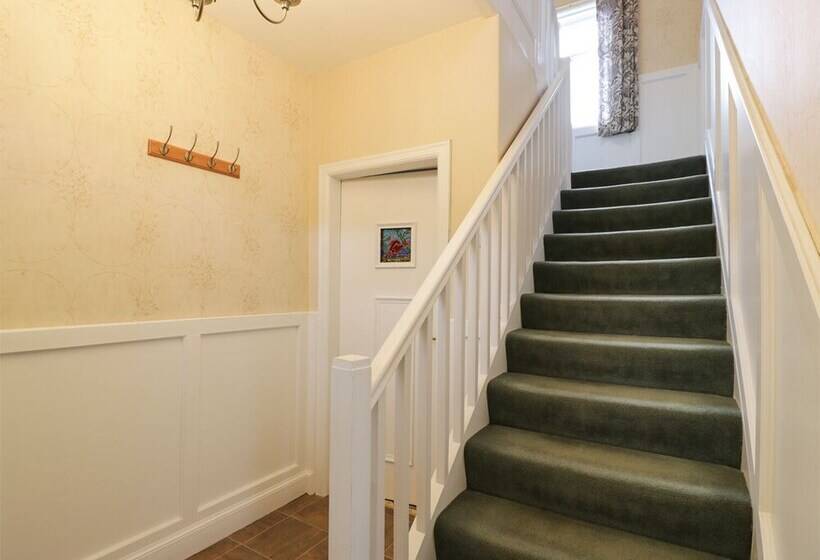 27 29 St. Marys Place