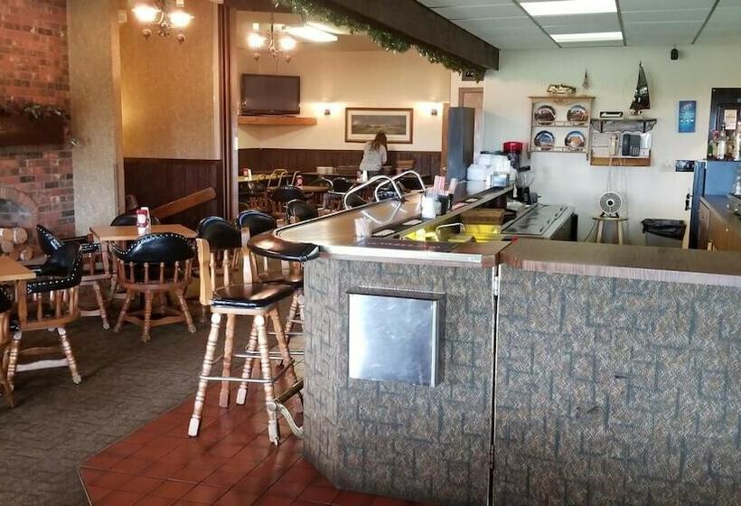 Alexander House Motel