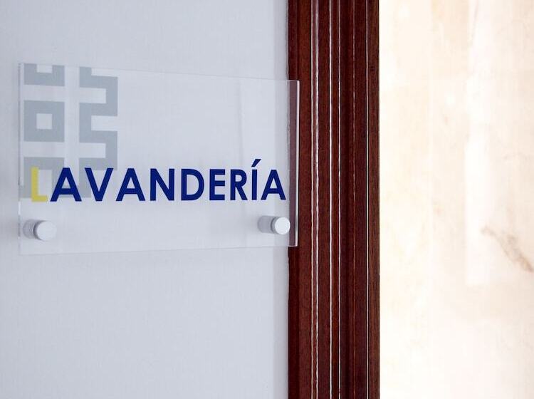 Apartamentos Embalse De Orellana