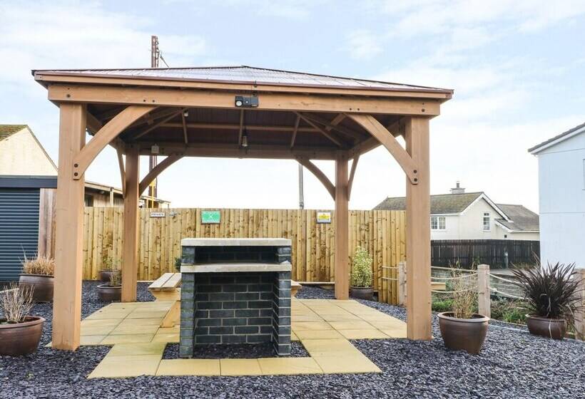 Captain S Quarters   Apartment 2