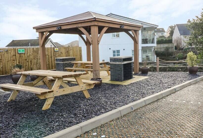 Captain S Quarters   Apartment 2