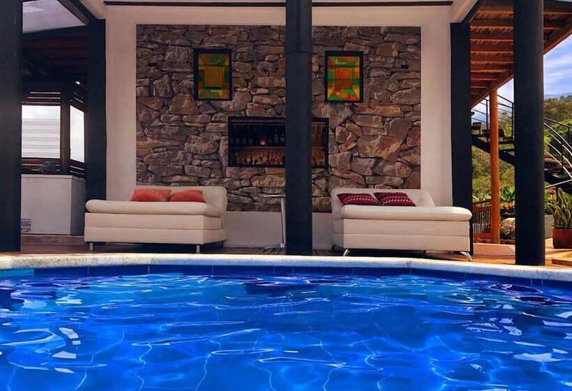 Cetro Hotel Boutique