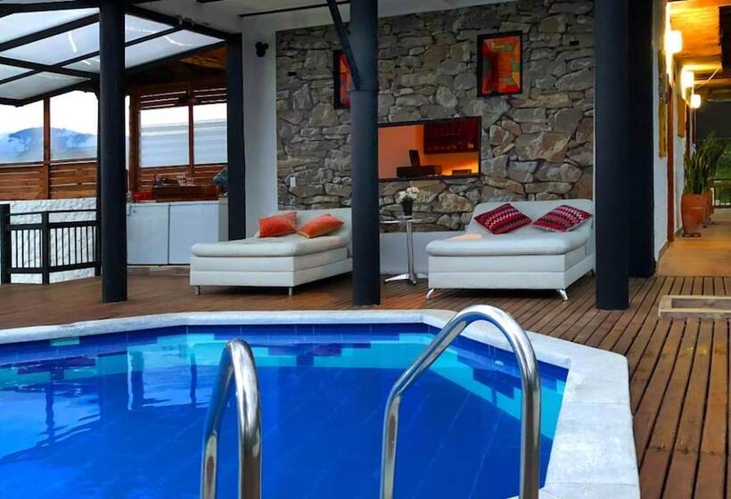 Cetro Hotel Boutique