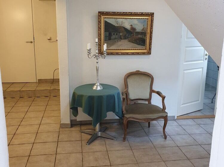 Gørdinglund Herregård Bed & Breakfast