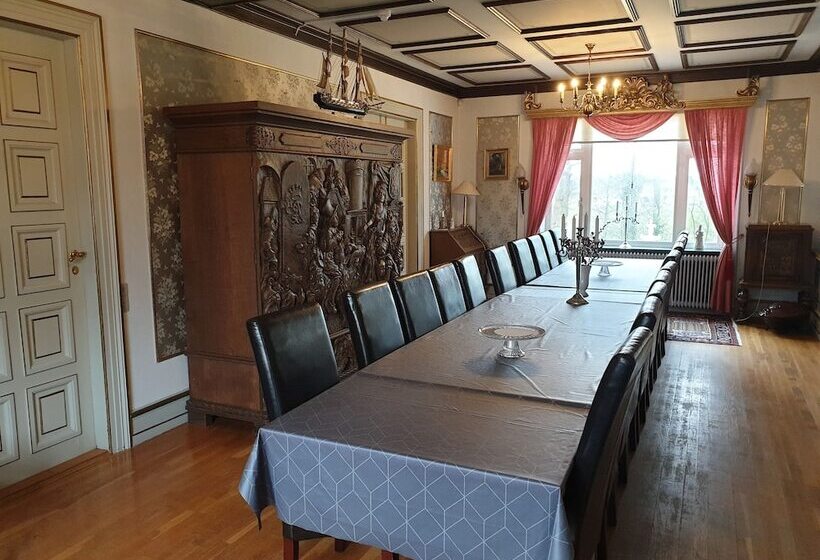 Gørdinglund Herregård Bed & Breakfast