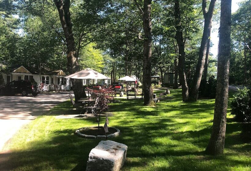 Hanscom S Motel And Cottages