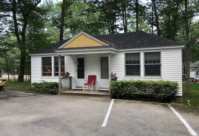 Hanscom S Motel And Cottages