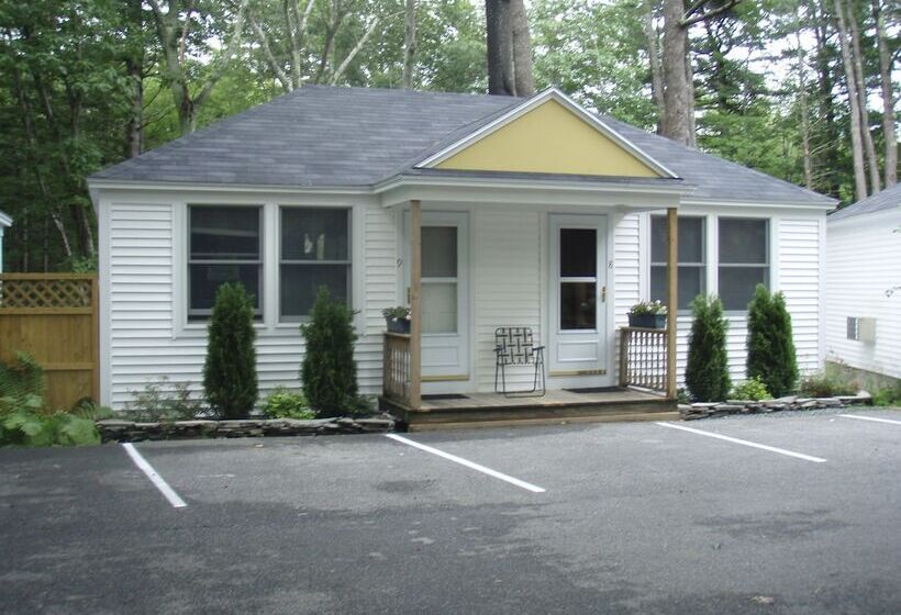 Hanscom S Motel And Cottages