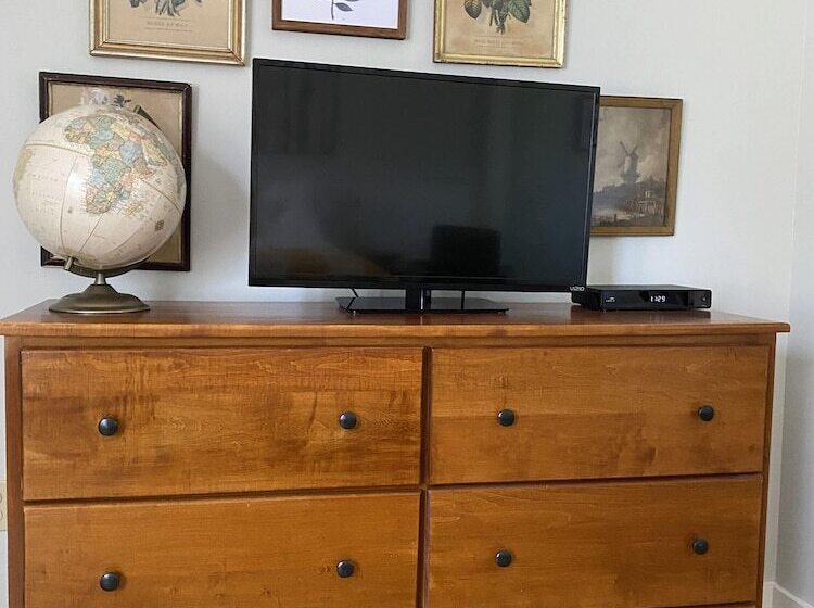 Hanscom S Motel And Cottages