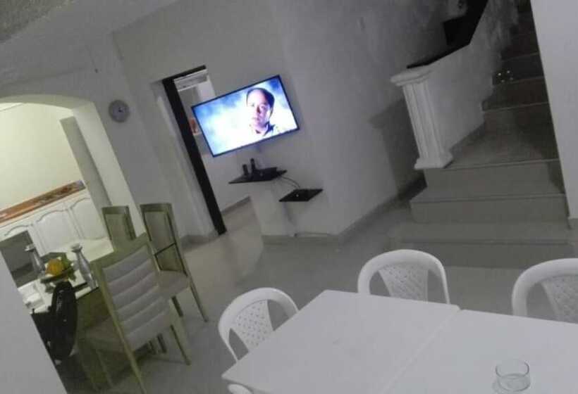 Home Buena Vista   Hostel