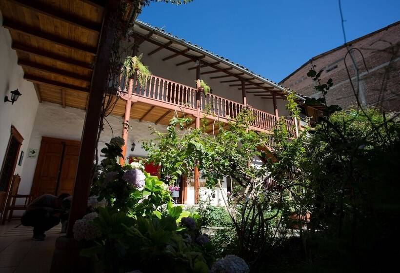 Hospedaje Los Jazmines Hostel