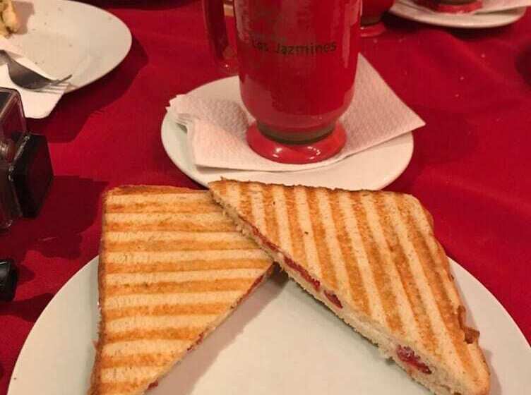 Hospedaje Los Jazmines Hostel