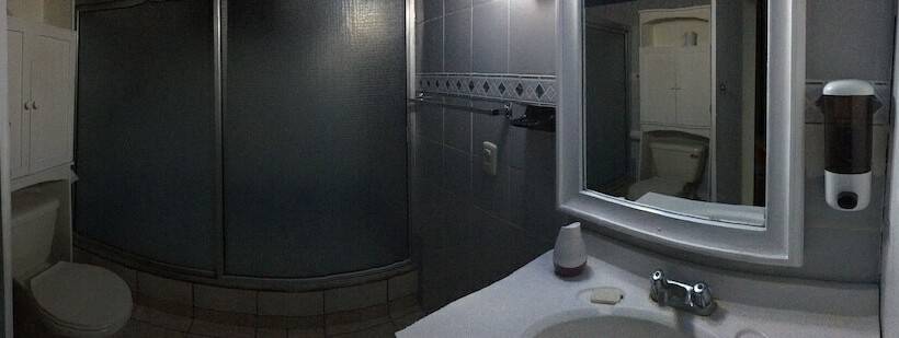 فندق فئة نجمة واحدة Los Cactus