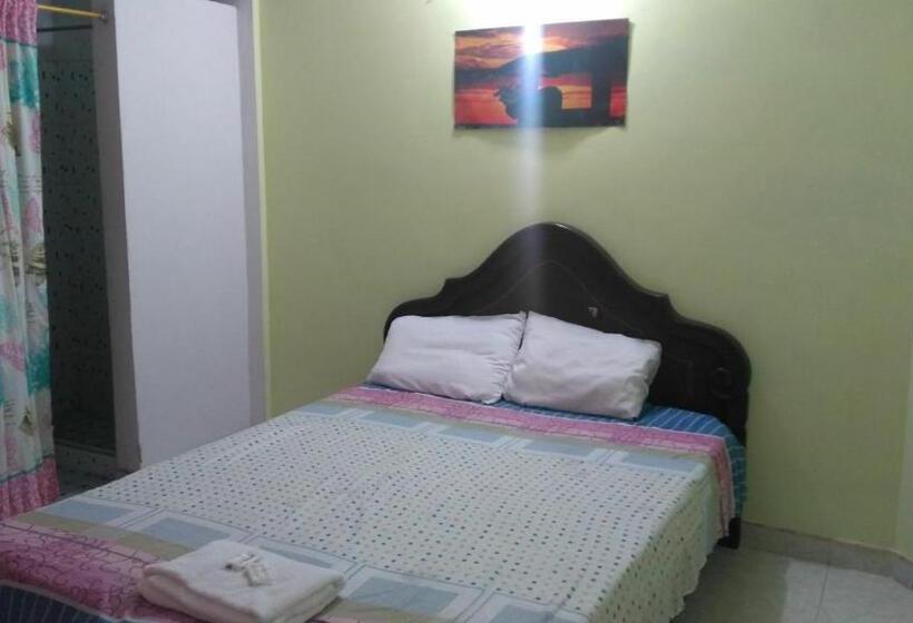 مسافرخانه Los De A Pie