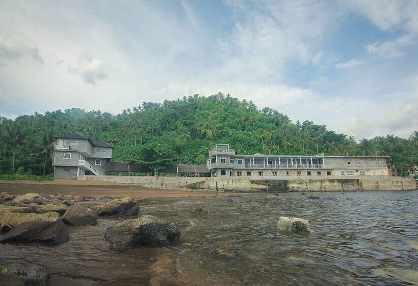 בית מלון כפרי 247 Balikbayan Fun Resort