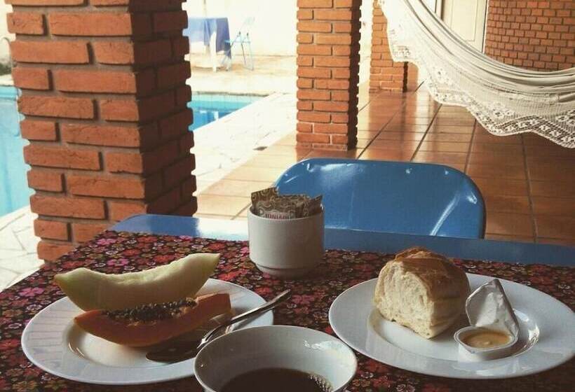 Отель Black Hostel