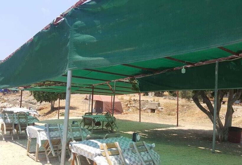 فندق Bobus Restaurant & Bungalow