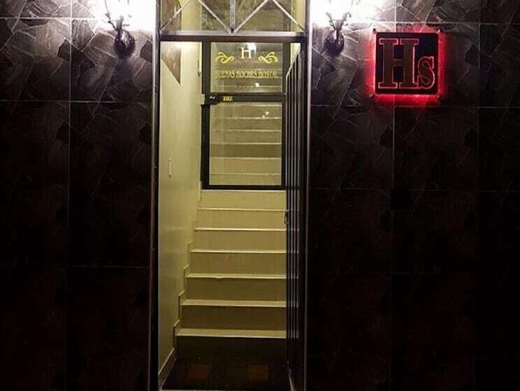 Отель Buenas Noches