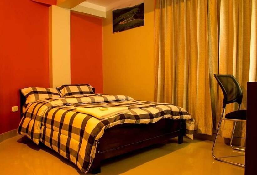 Отель Buenas Noches