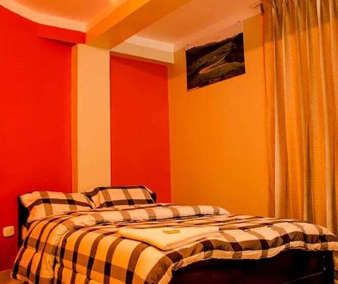 Отель Buenas Noches