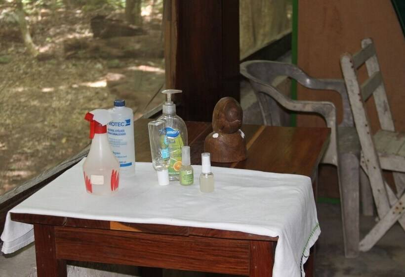 호텔 Campamento Yaaxche En Calakmul