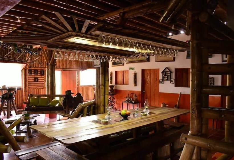 هتل Ecohostal Villa Hidalgo