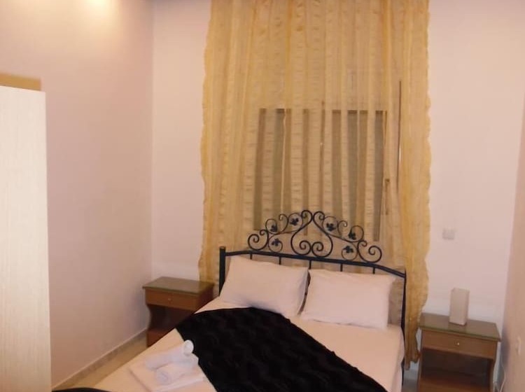 בית מלון כפרי Fernando