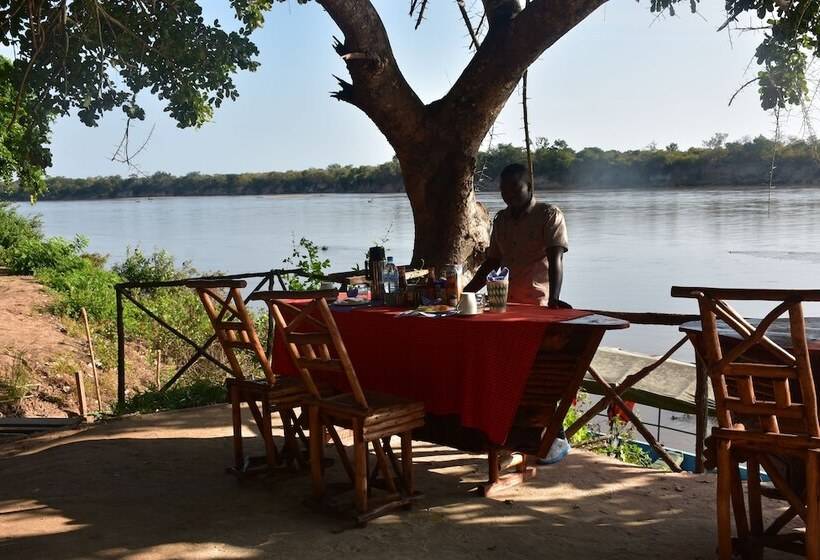 فندق Kituri Selous Camps