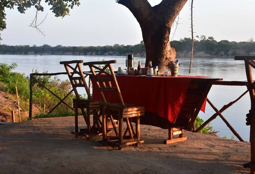 فندق Kituri Selous Camps