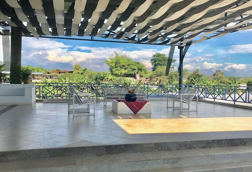 Отель La Primavera