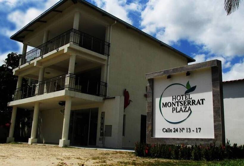 בית מלון כפרי Montserrat Plaza