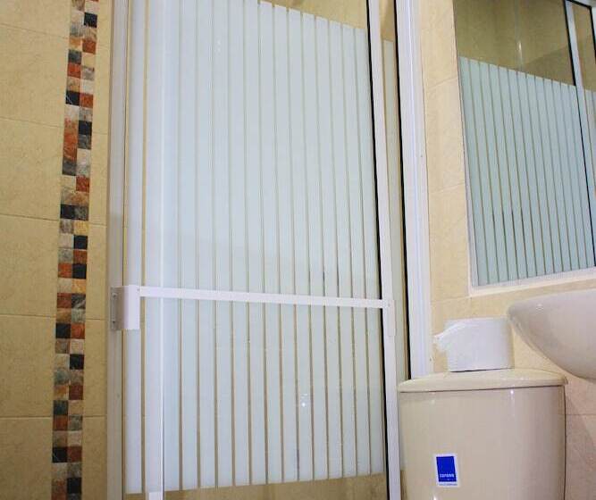 בית מלון כפרי Najhomi