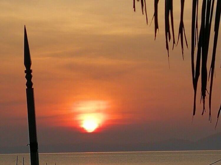 酒店 Paniman Bay Lodge