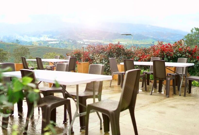 בית מלון כפרי Posada Ecoturistica Villa Rouse