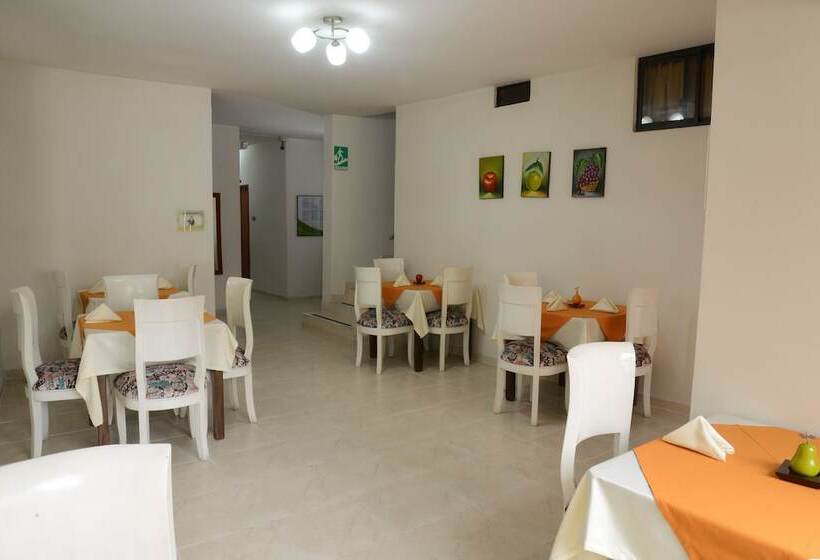 בית מלון כפרי Prado 34 West