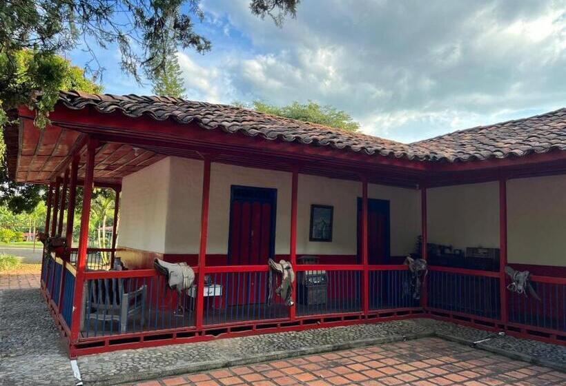 هتل Pueblito Cafetero