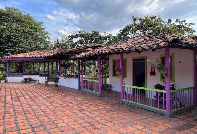 هتل Pueblito Cafetero