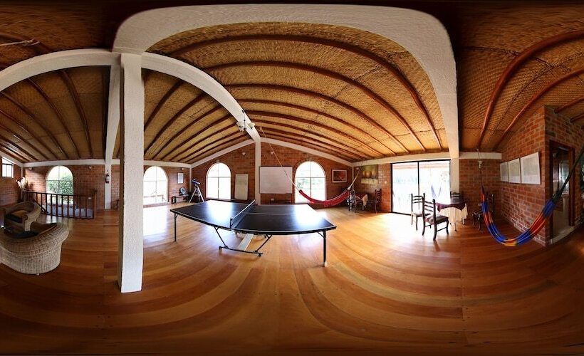 Отель Pululahua Ecolodge