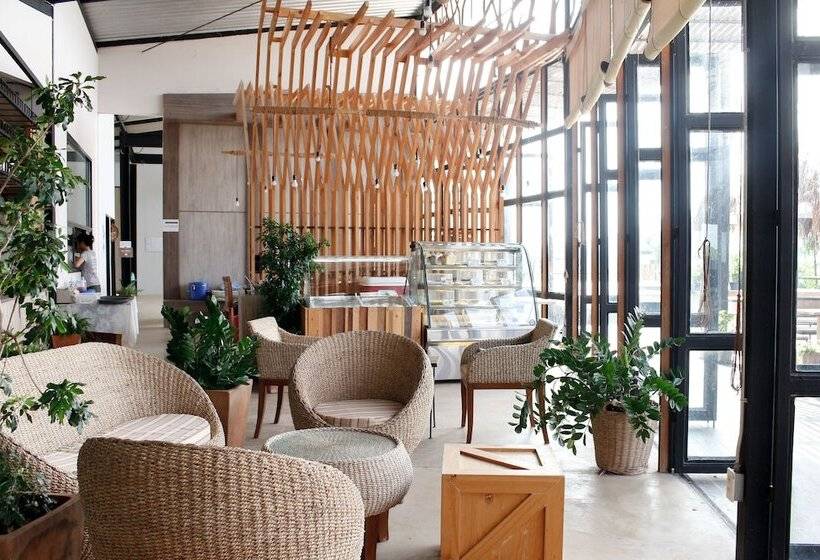 בית מלון כפרי Rai Ruen Rom Organic Farm