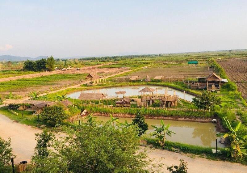 בית מלון כפרי Rai Ruen Rom Organic Farm