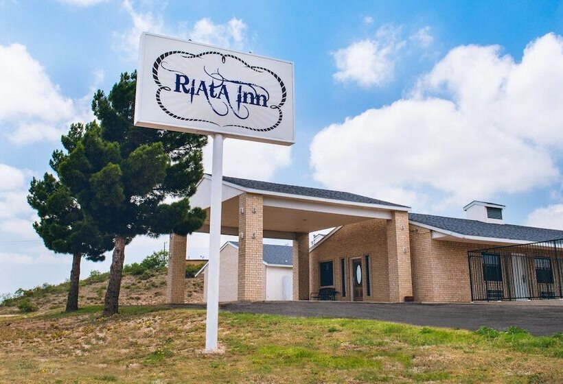 호텔 Riata Inn