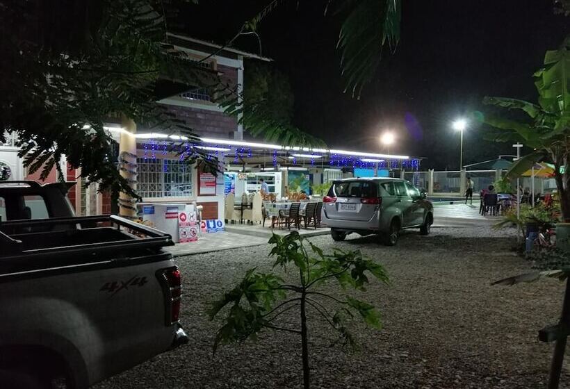 בית מלון כפרי Sun Place Hosteria