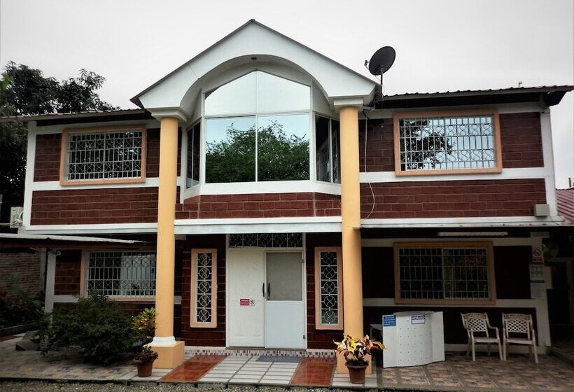 בית מלון כפרי Sun Place Hosteria